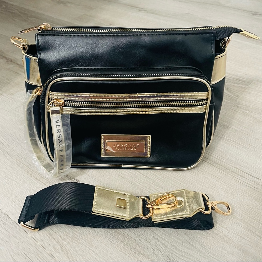 𝅺Versace Crossbody Purse Pouch Organizer Saddle Bag Handbag Gold Black